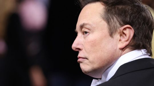 Elon Musk promoted the ‘importance’ of Tesla being a publicly traded company simply 4 years after trying to take it private with his ‘financing protected’ tweet